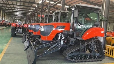 Traktor buldozer a prolézací